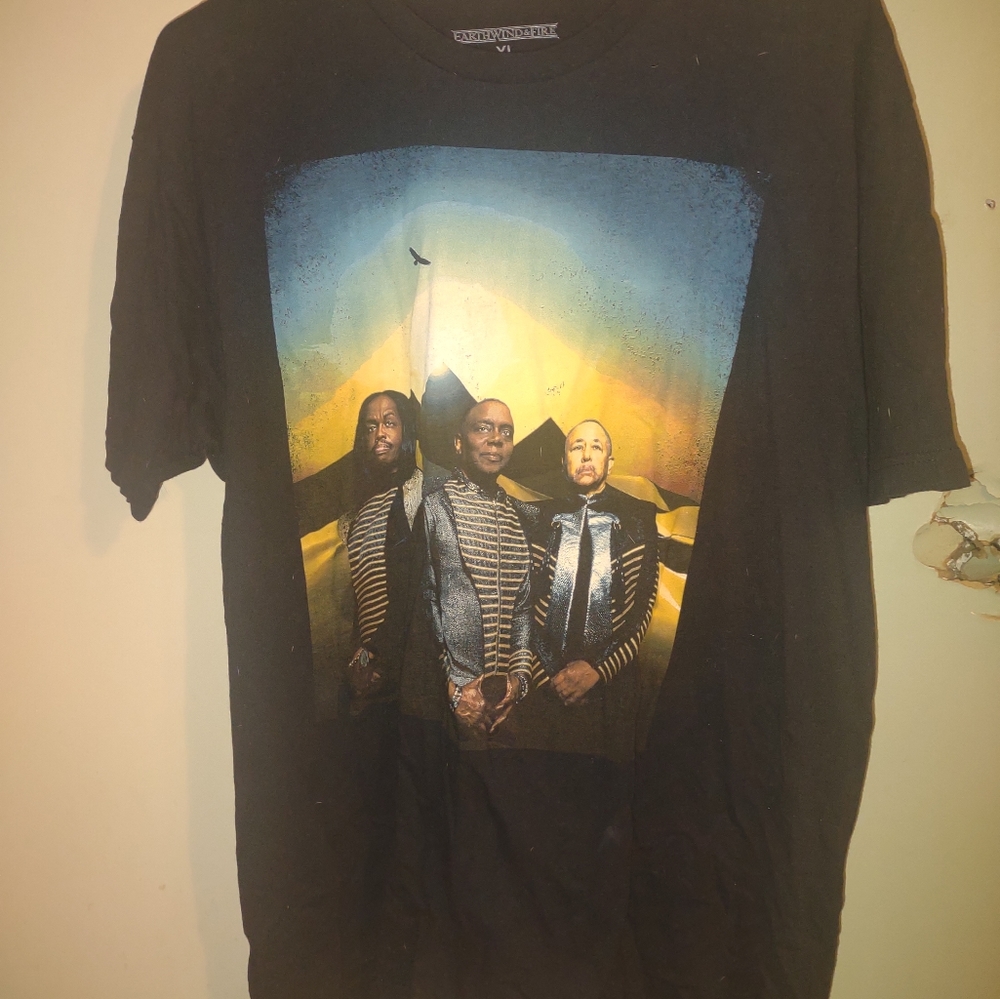 Earth‎ Wind &Fire Concert T shirt Tour 2019 size XL